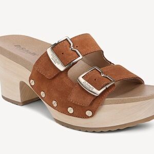 Dr. Scholl’s Original Vibe in honey color Size 8